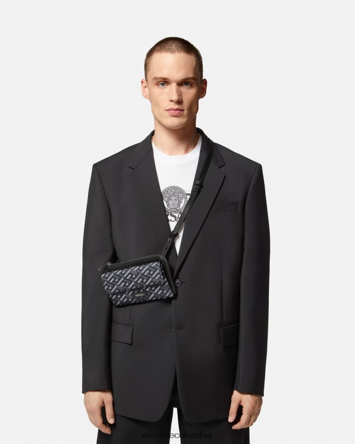 hombres bolso bandolera con firma la greca Versace negro y gris 2RP40F1484 bolsas