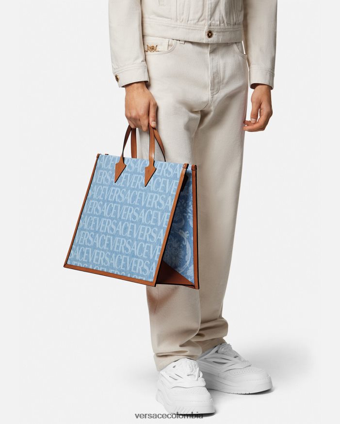 hombres bolso tote de mezclilla en toda su extensión Versace azul 2RP40F1505 bolsas
