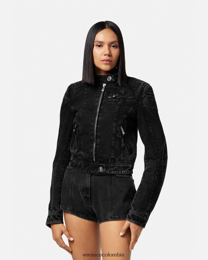 mujer chamarra biker de mezclilla con Medusa Versace negro 2RP40F100 ropa