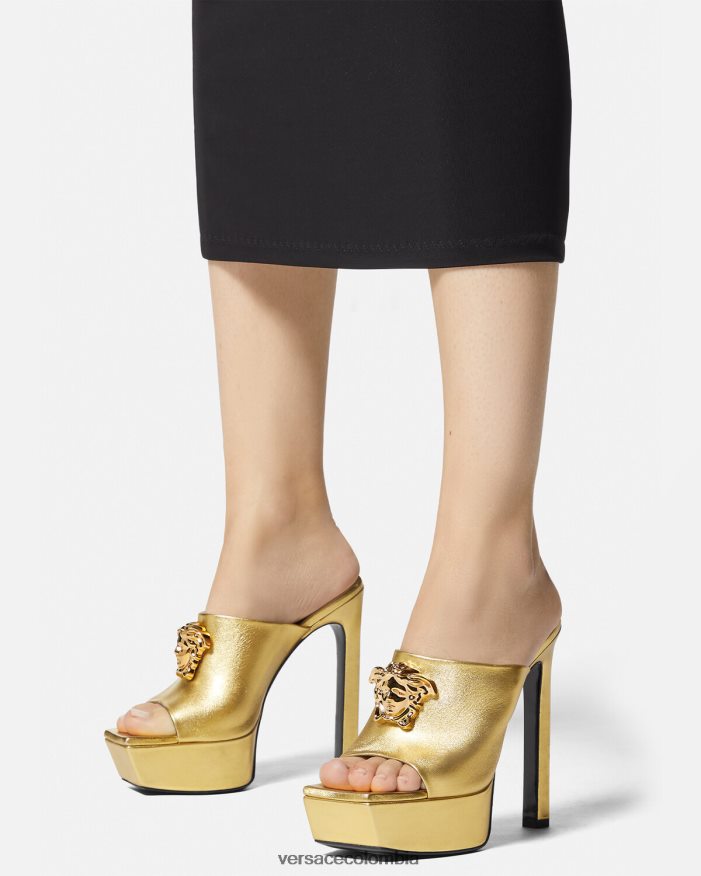 mujer mules con plataforma la medusa Versace oro 2RP40F466 zapato
