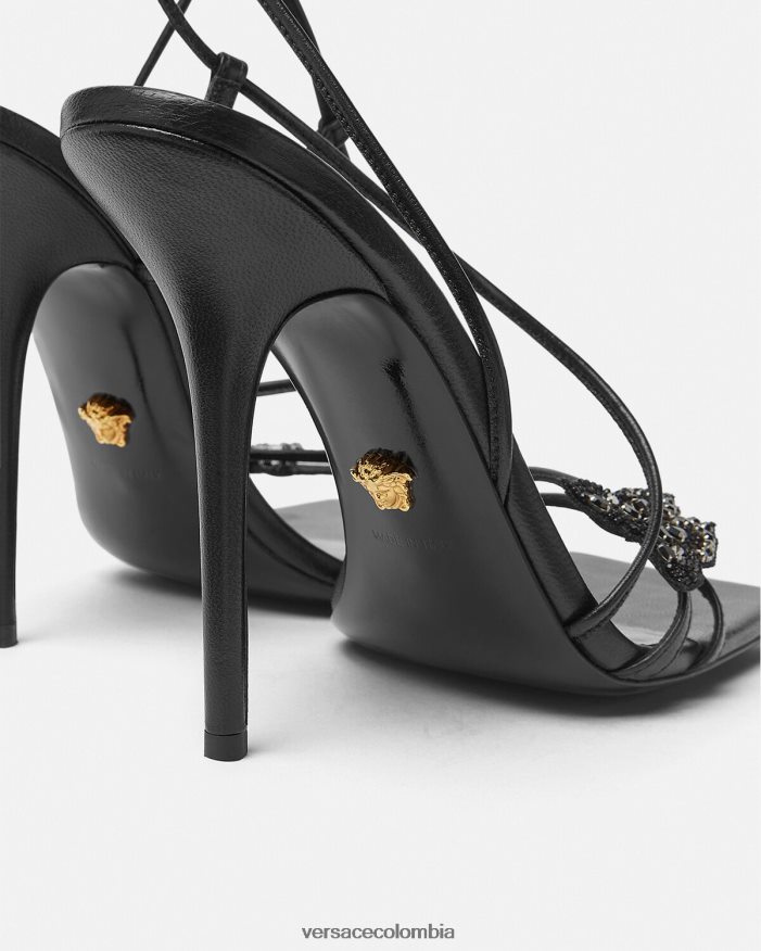 mujer sandalias de raso con mariposas de cristal Versace negro 2RP40F436 zapato